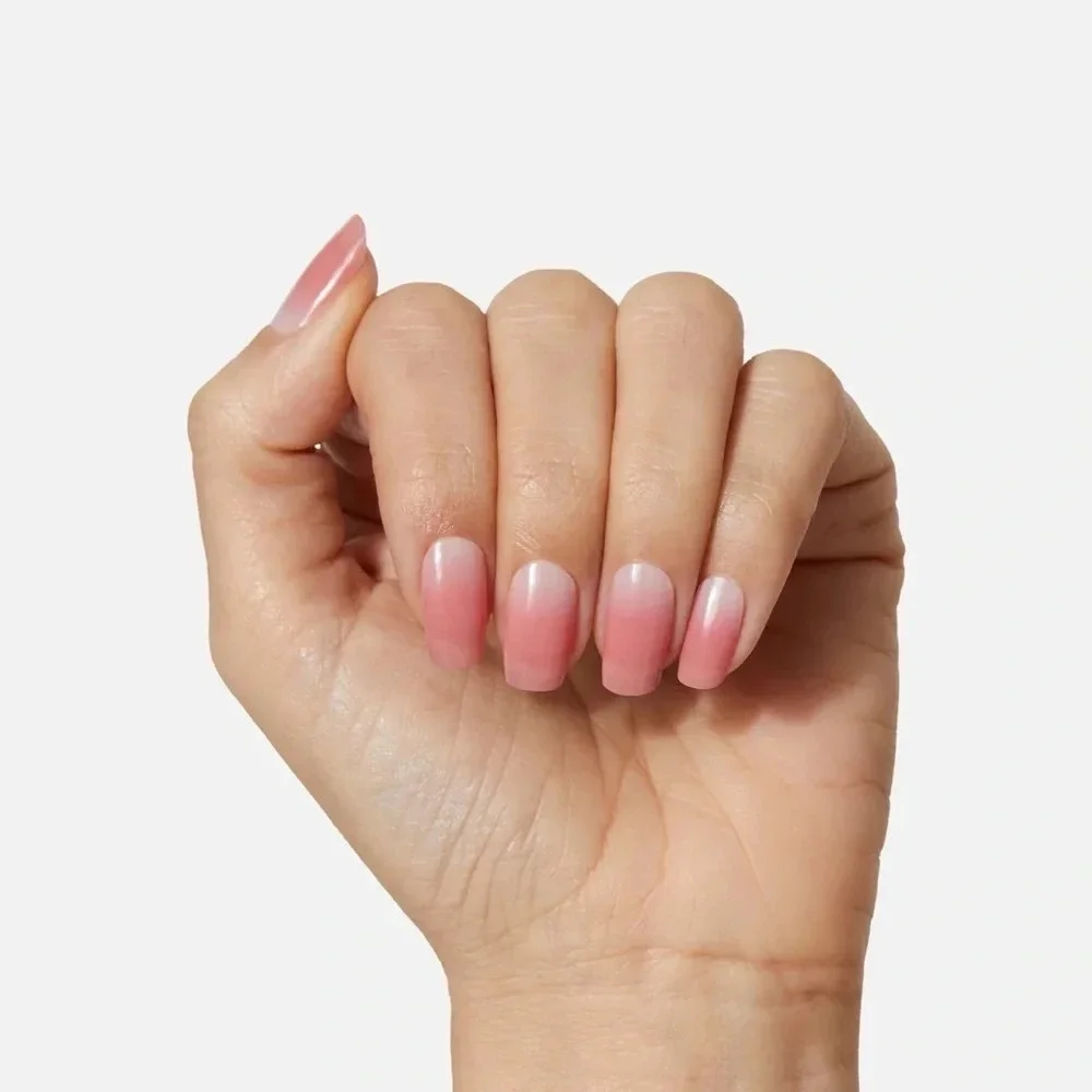 Manime STANDARD-SIZE STICK-ON GELS IN MOCHI OMBRE